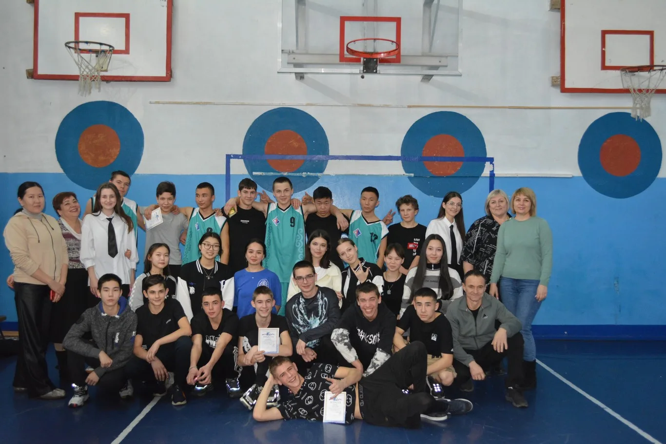 16 февраля 2024 года в МБОУ СОШ СП «Село Булава» состоялся вечер, посвященный Дню защитника Отечества для учащихся 8- 11 классов.