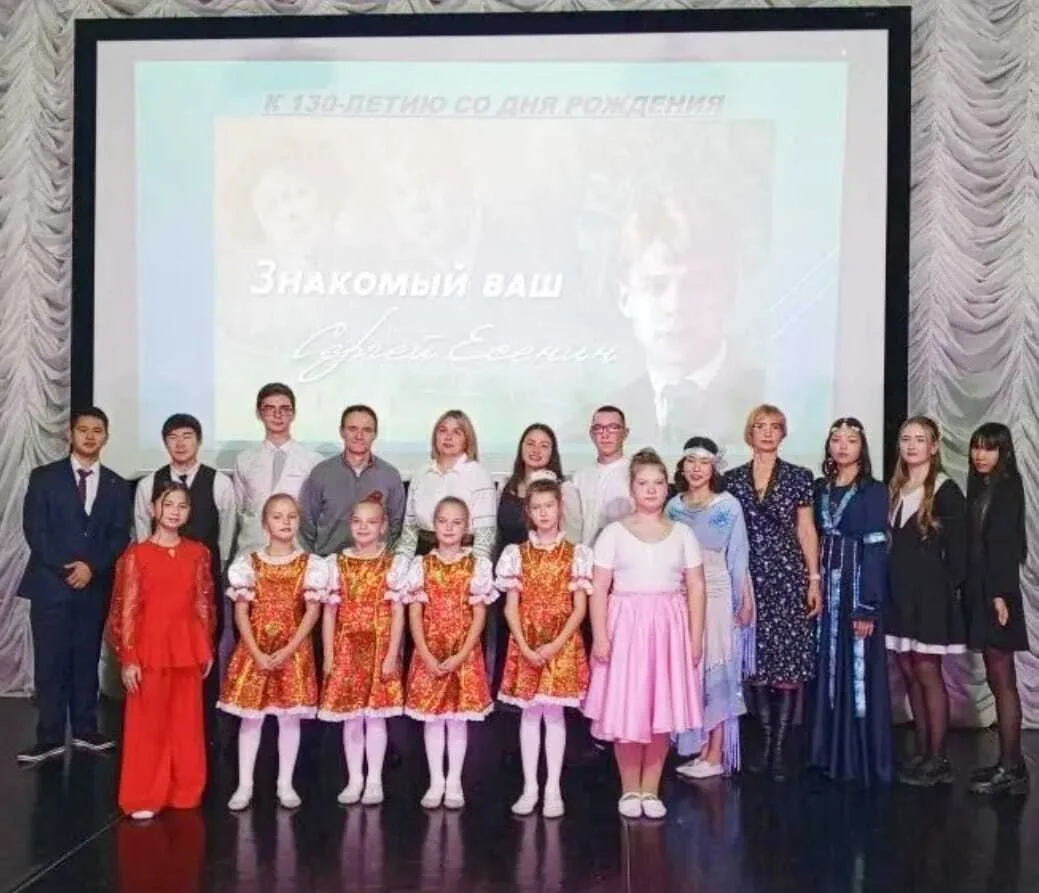 28 ноября в нашем сельском Доме культуры царила особая атмосфера — прошли сразу два замечательных мероприятия, которые подарили зрителям массу тёплых эмоций и незабываемых впечатлений.